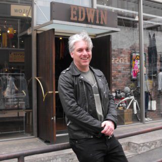 Edwin Pearson. Tokyo, 8 April 2011